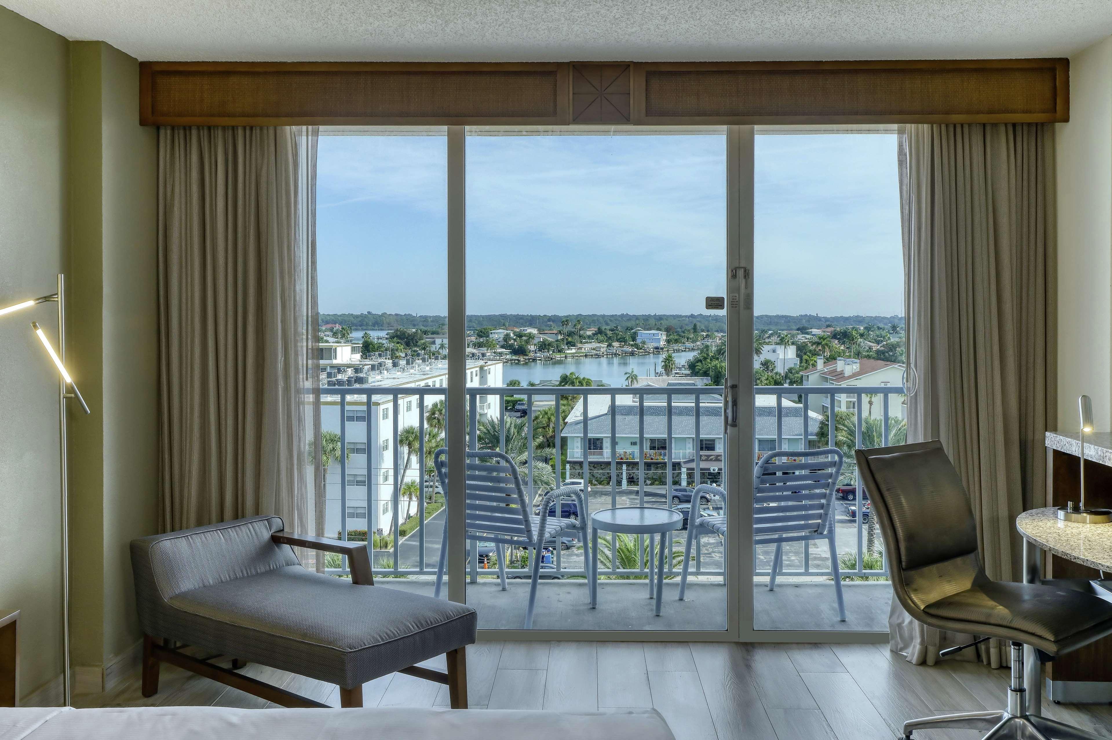 Doubletree Beach Resort By Hilton Tampa Bay - North Redington Beach St. Pete Beach Buitenkant foto